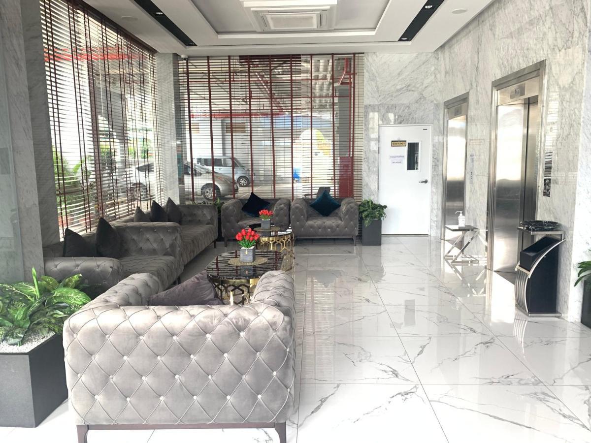Tk View Hotel & Apartment Phnom Penh Esterno foto