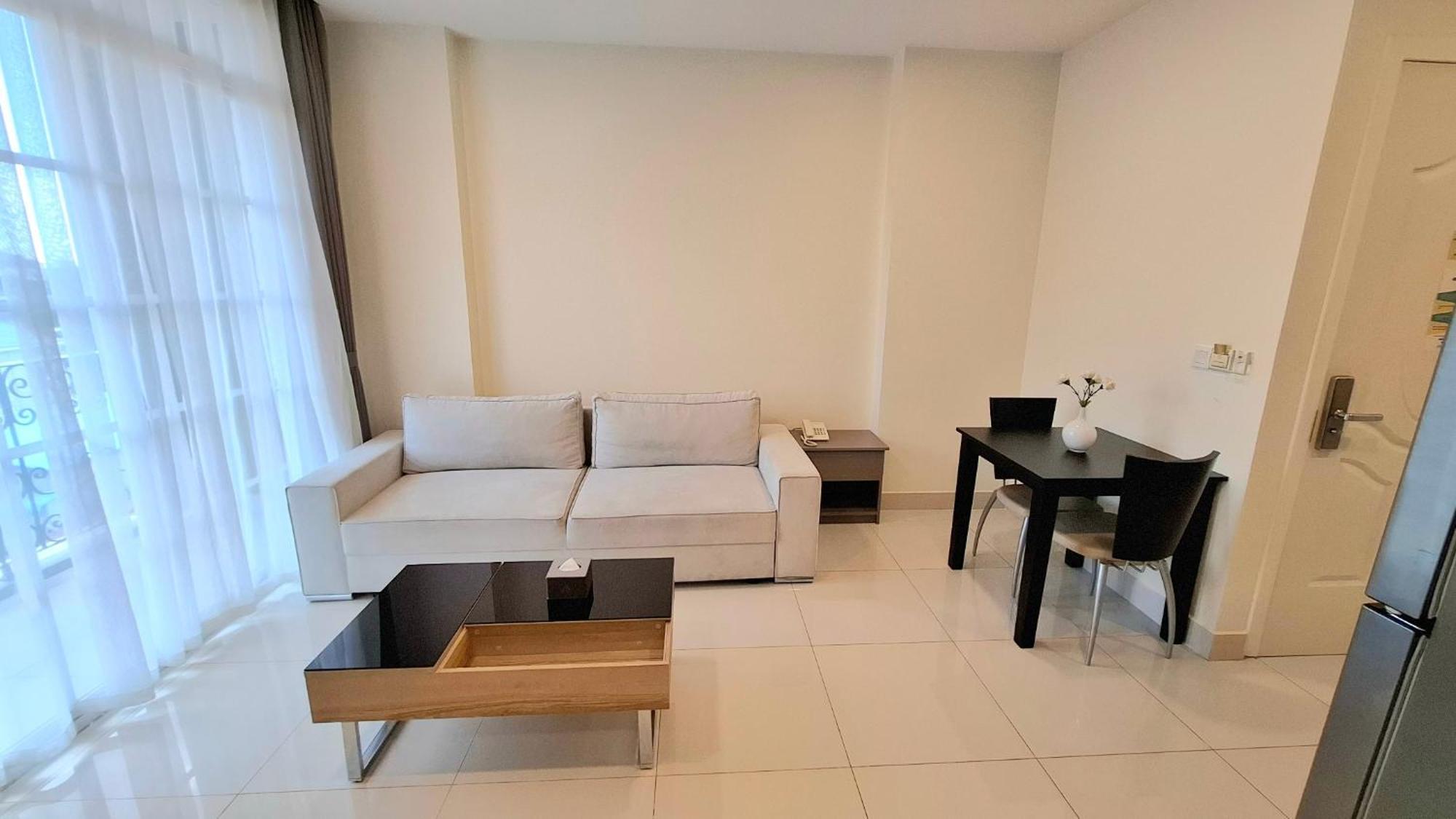 Tk View Hotel & Apartment Phnom Penh Esterno foto