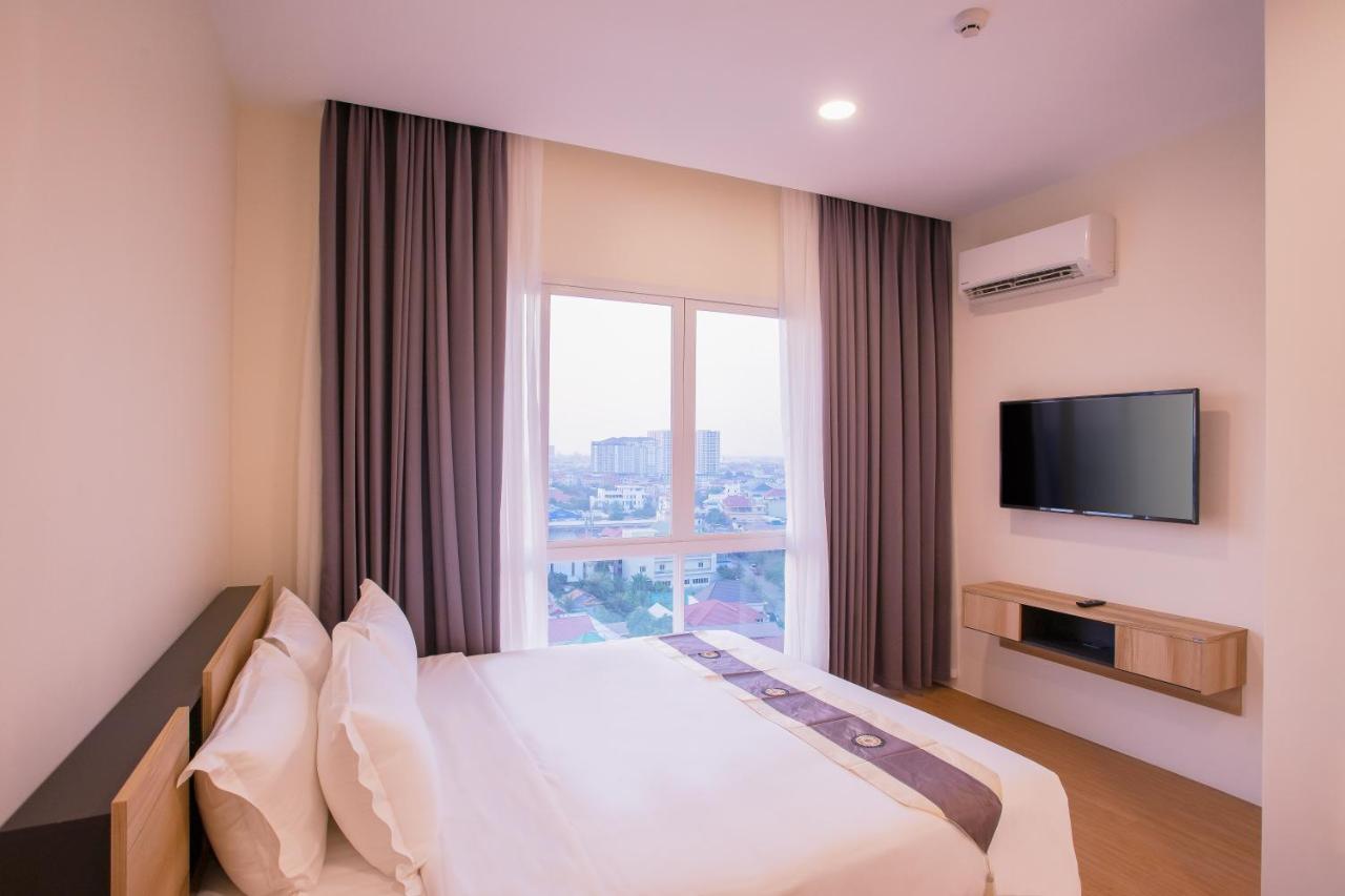 Tk View Hotel & Apartment Phnom Penh Esterno foto